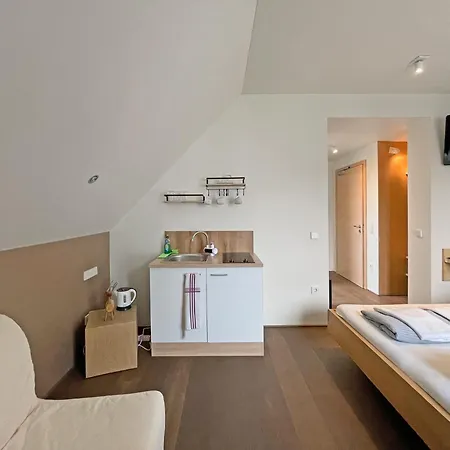 Modernes & Gepflegtes Mit Kueche! Bernstadt (Alb-Donau)