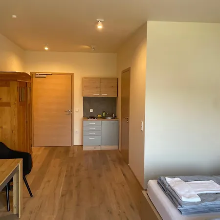 Apartment Modernes & Gepflegtes Mit Kueche! *